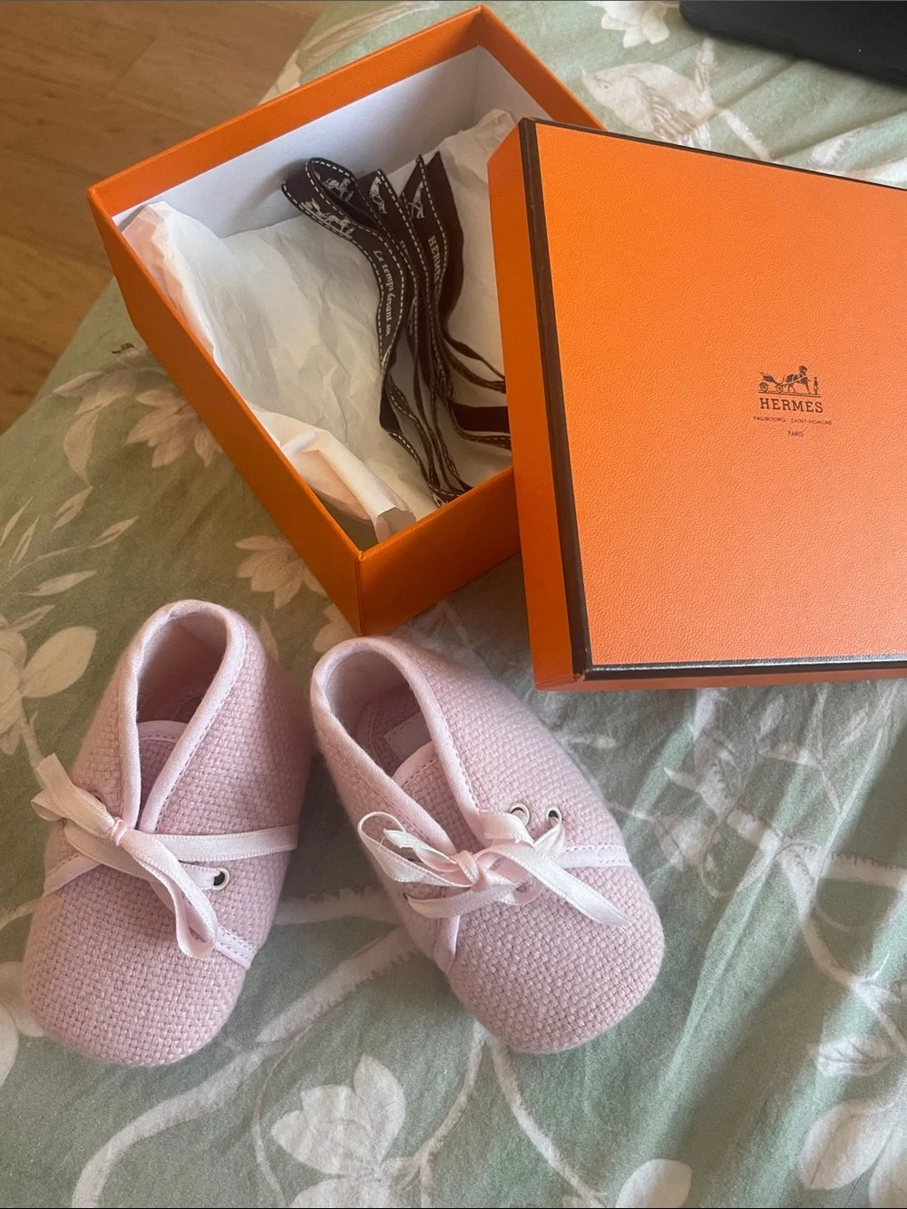 Hermès Baby Pink Knit Crib Shoes Satin Ribbon Booties Luxury Newborn Gift